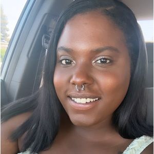 Meet your Posher, Gabby